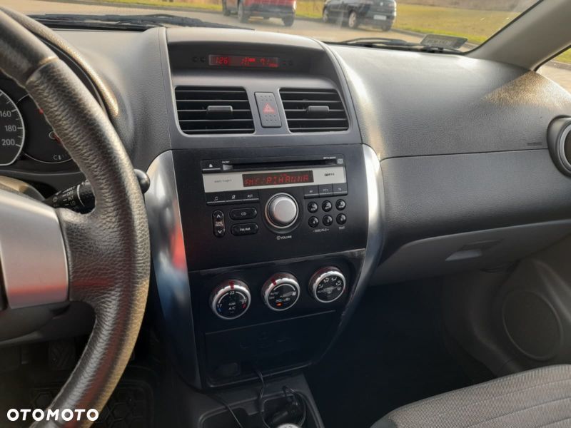 Suzuki SX4 1.6 GLX / Comfort - 8