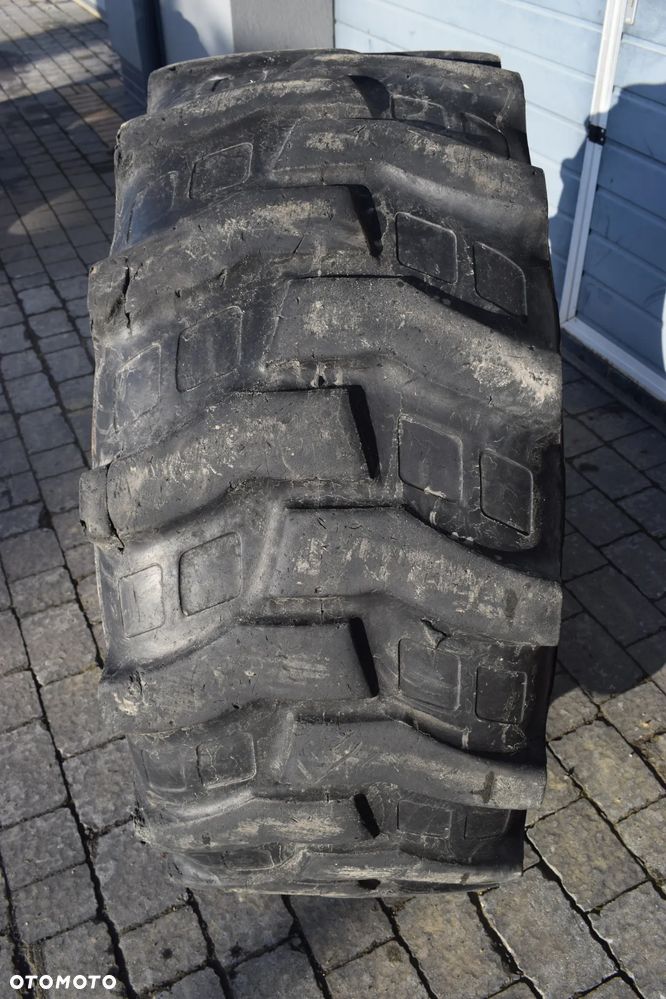 Opona/ opony 17.5 R24 - 16