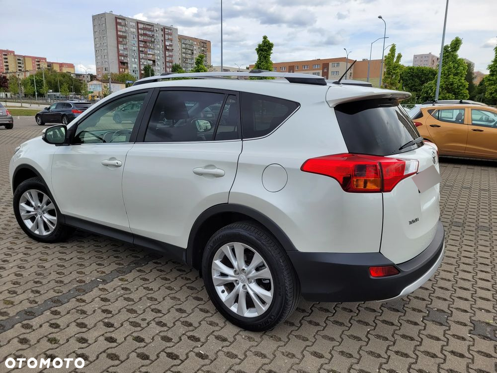 Toyota RAV4 - 4