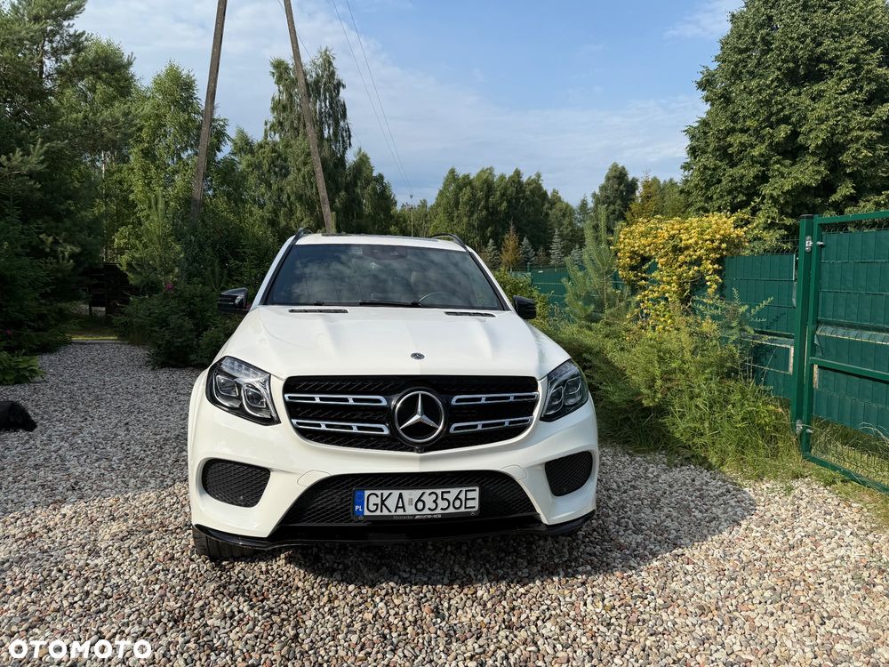 Mercedes-Benz GLS - 4
