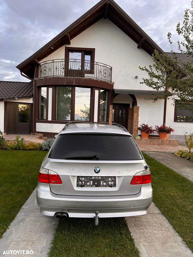 BMW Seria 5 530xd Touring Aut. - 4