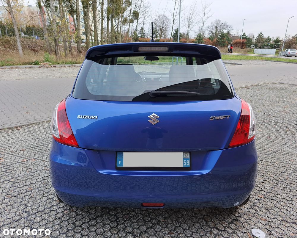 Suzuki Swift - 6