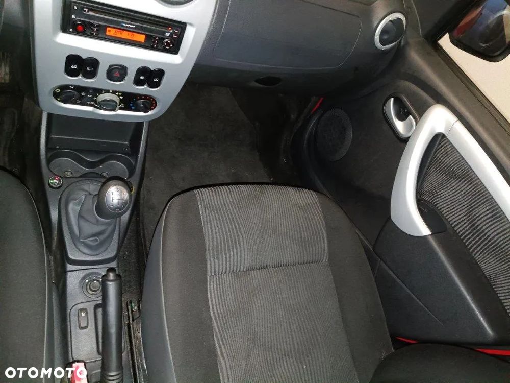 Dacia Sandero 1.4 Laureate - 10