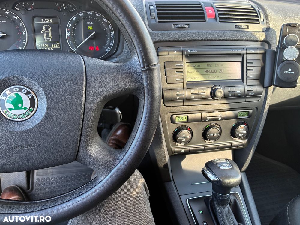 Skoda Octavia 1.9TDI Classic DSG - 11