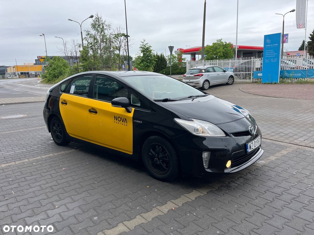 Toyota Prius 1.8 HSD Active - 16