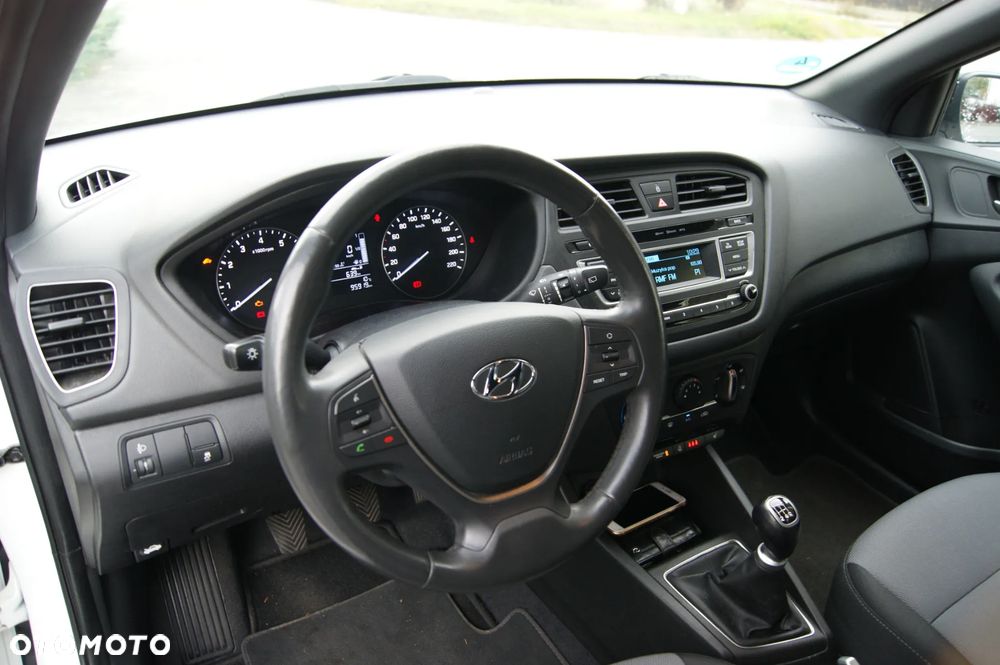 Hyundai i20 1.2 Passion - 22