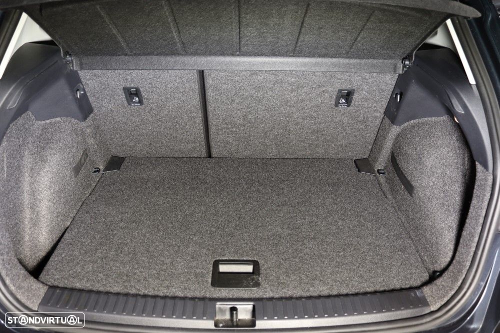 SEAT Arona 1.0 TSI Xperience DSG - 18