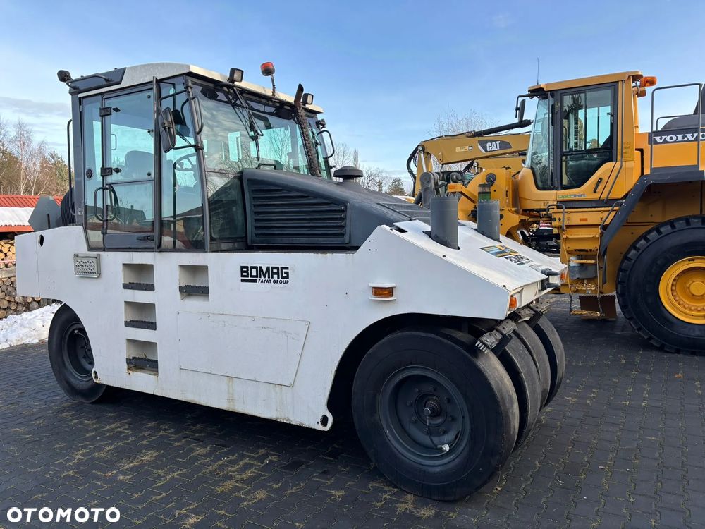 Bomag BW24R guma guma 2005r 4+4 koła pompowanie 2kierownice - 1