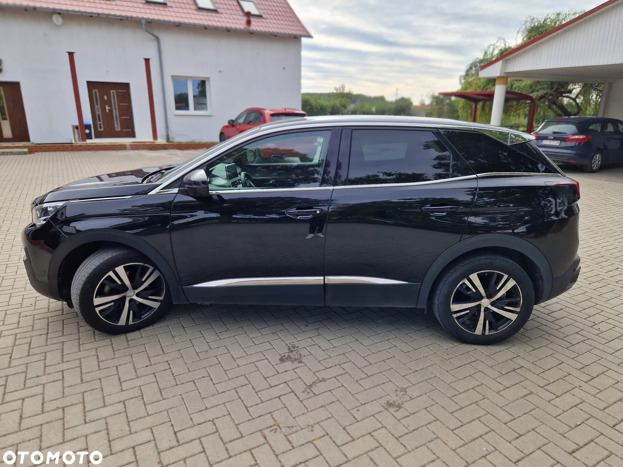 Peugeot 3008 1.2 PureTech Allure S&S EAT6 - 4