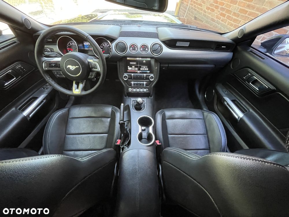Ford Mustang 5.0 V8 GT - 25