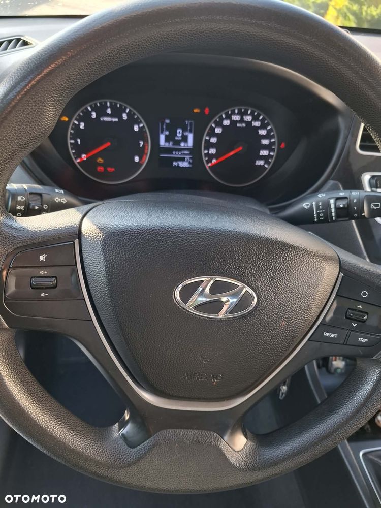 Hyundai i20 1.2 Classic Plus - 11