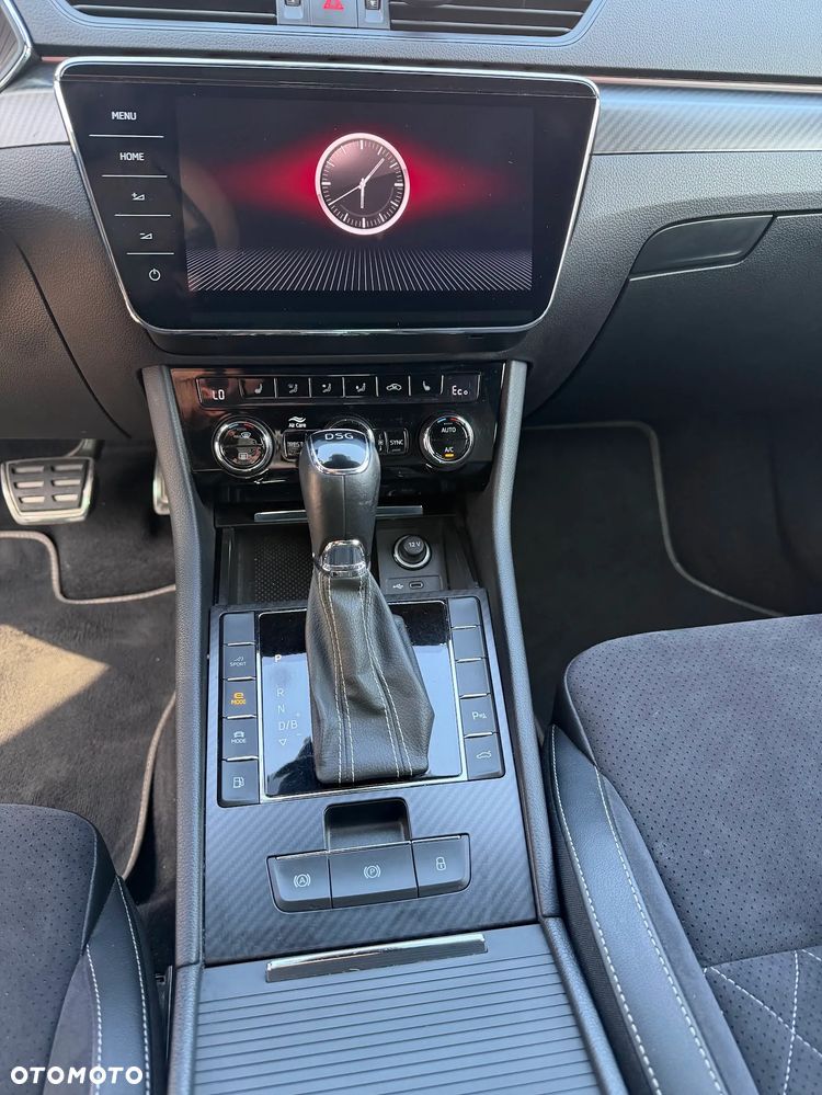 Skoda Superb 1.4 TSI Plug-In Hybrid Sportline DSG - 10