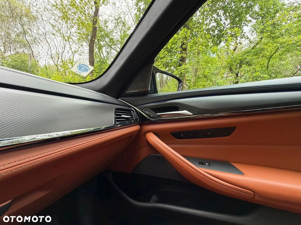 BMW M5 Standard - 17