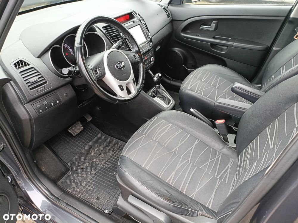 Kia Venga 1.6 Business Line - 9