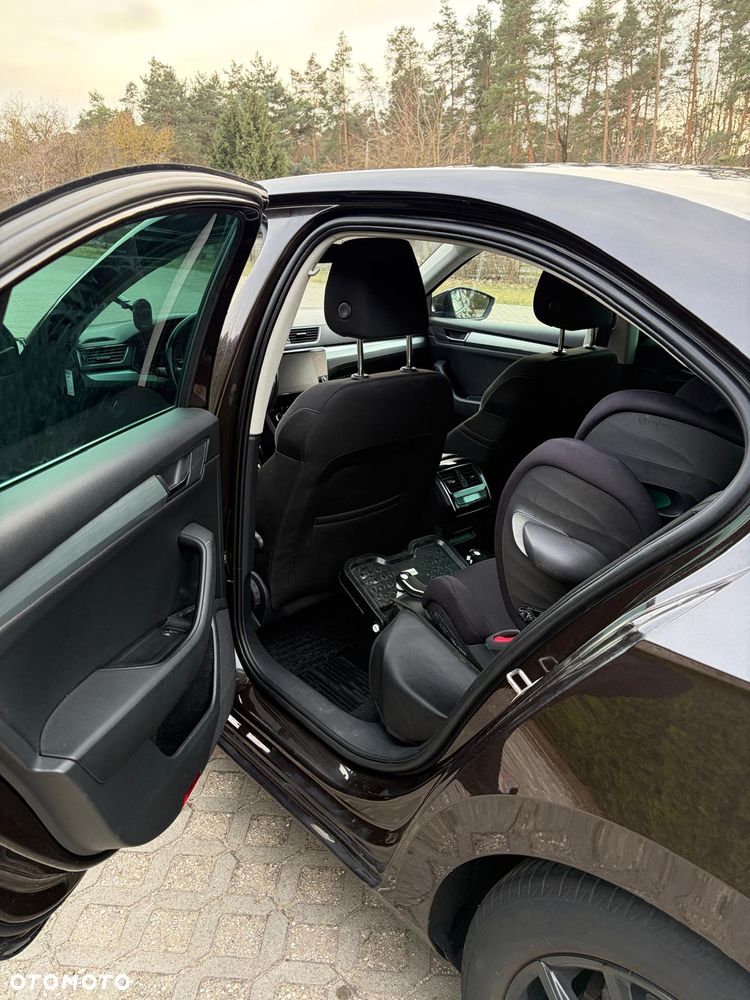 Skoda Superb 1.8 TSI Ambition DSG - 14