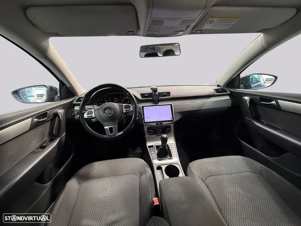 VW Passat Variant 1.6 TDI Confortline - 16