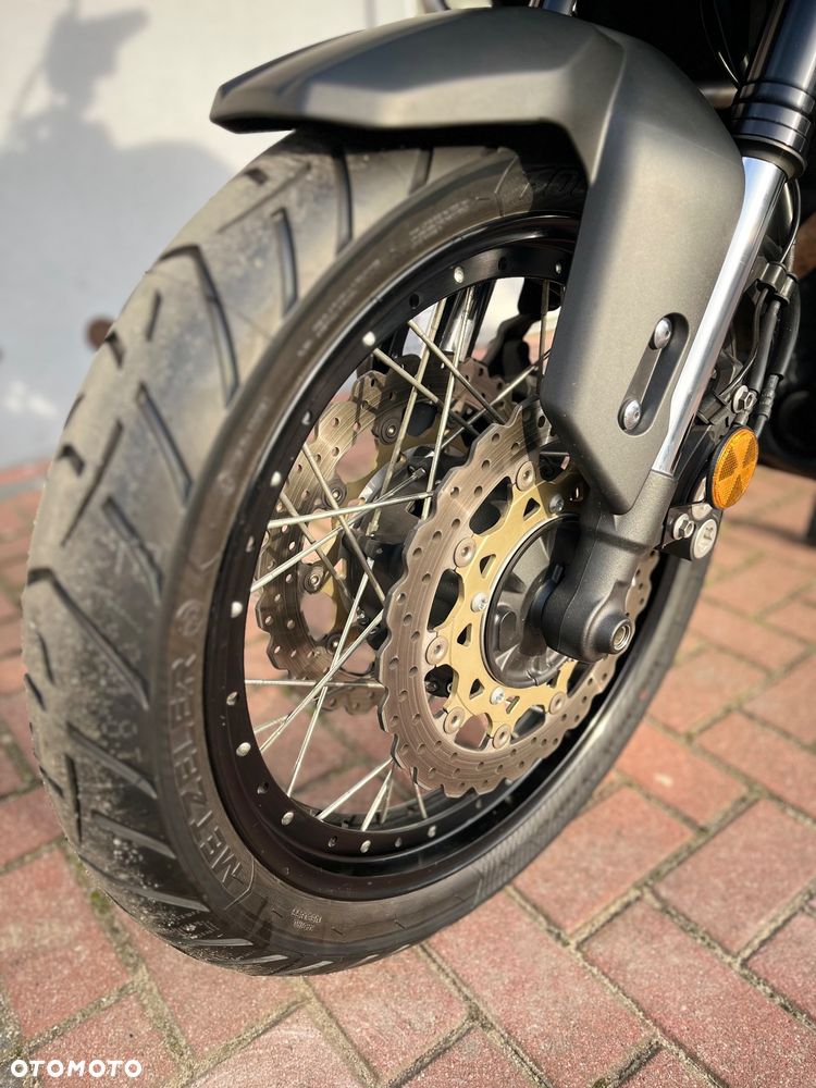 Yamaha Super Tenere - 20