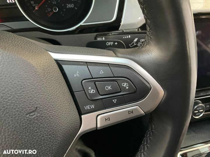 Volkswagen Passat - 15