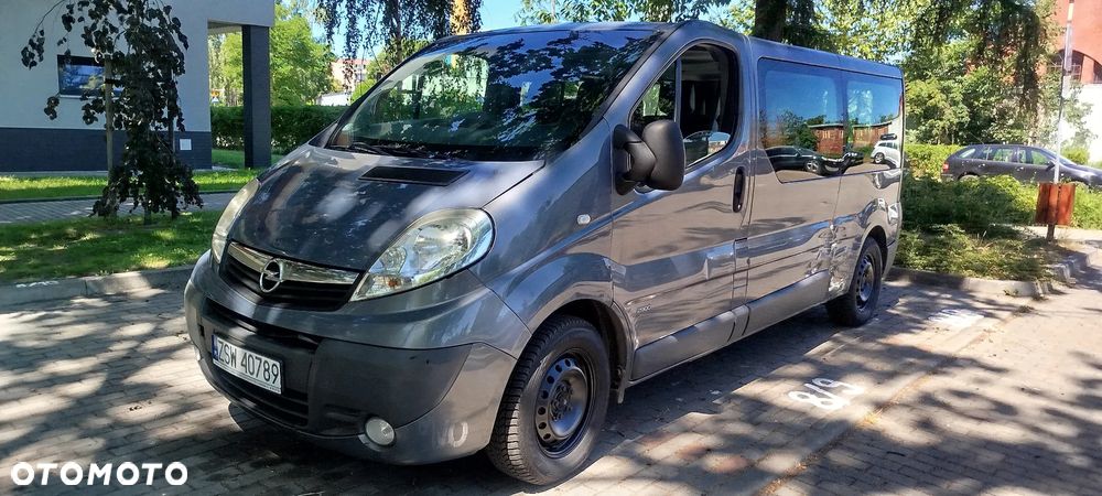 Opel Vivaro - 1