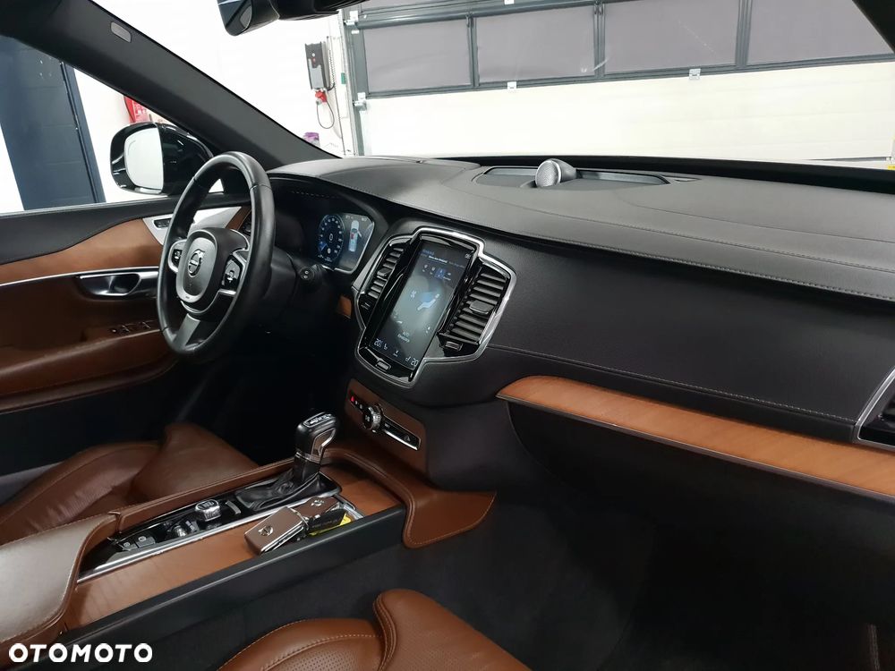 Volvo XC 90 D5 AWD Geartronic Inscription - 23