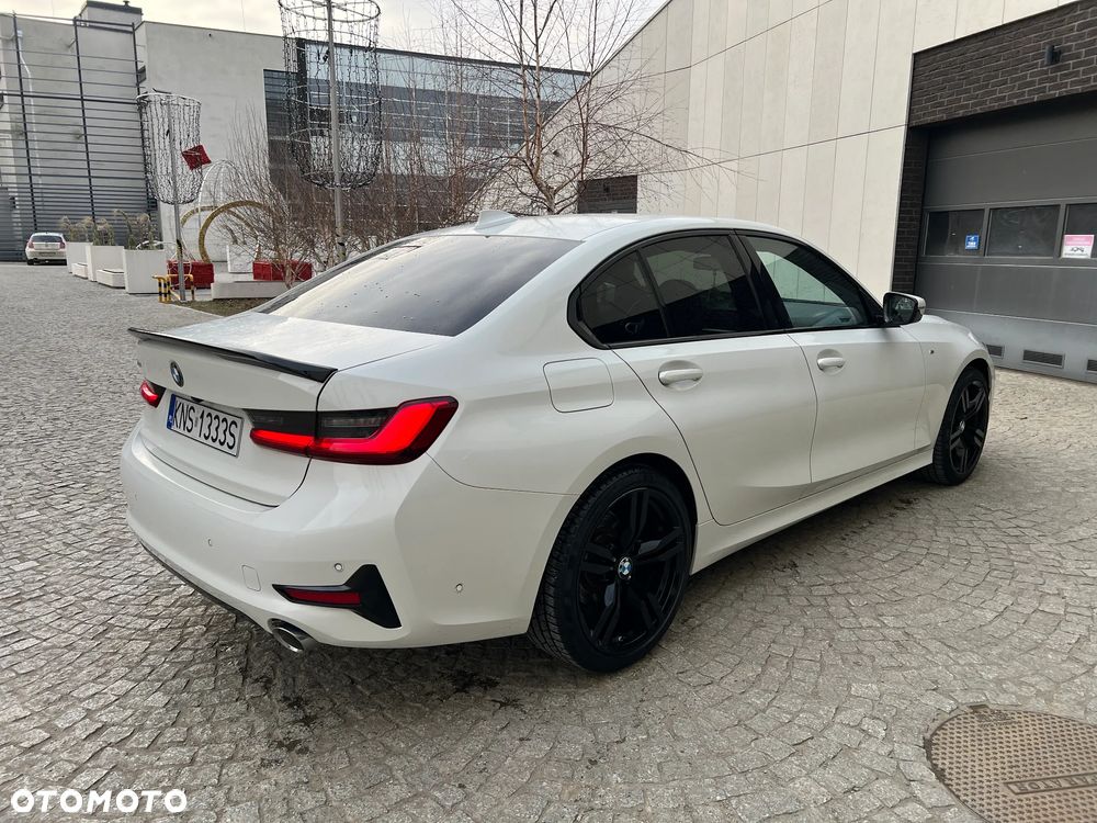 BMW Seria 3 320d xDrive Sport Line Shadow sport - 9