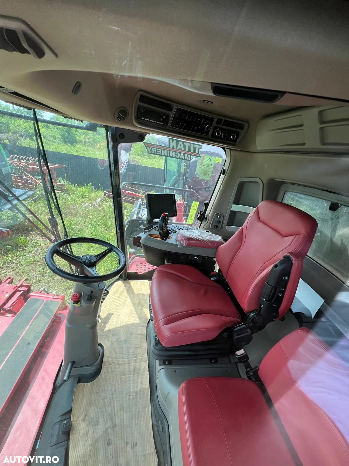 Case IH Axial-Flow 8250 - 6