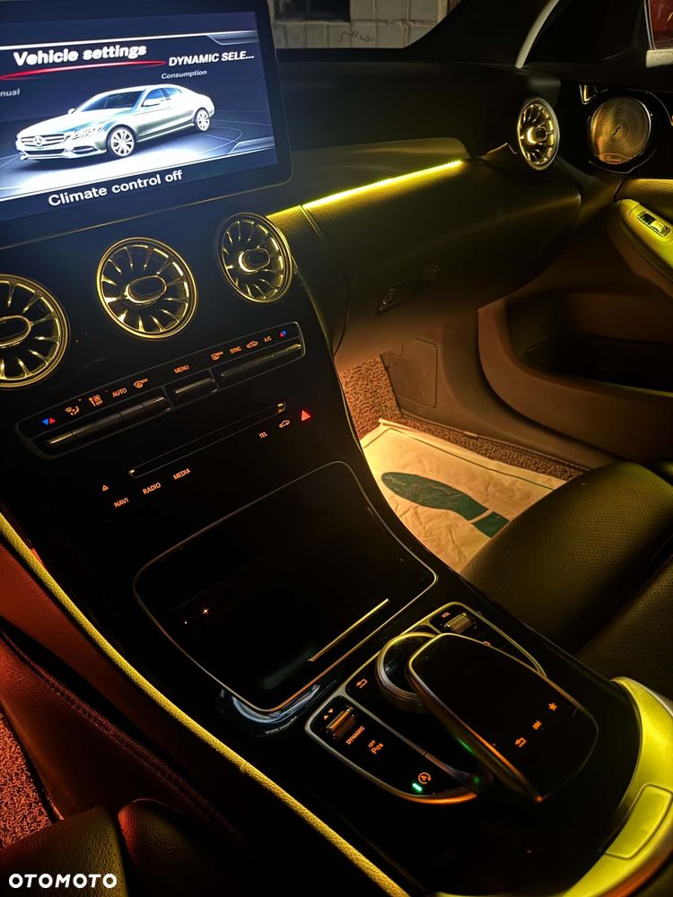 Mercedes-Benz Klasa C 200 (BlueTEC) d 7G-TRONIC AMG Line - 16