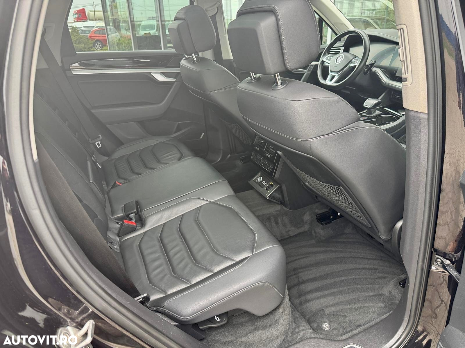 Volkswagen Touareg 3.0 V6 TDI 4Motion DPF Automatik Elegance - 11