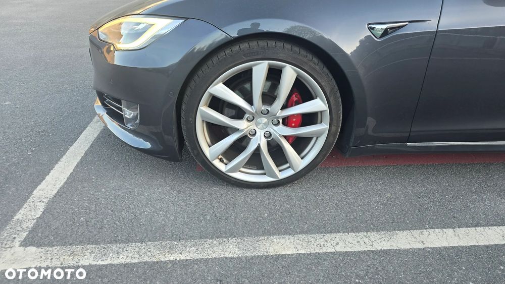 Tesla Model S Performance - 1