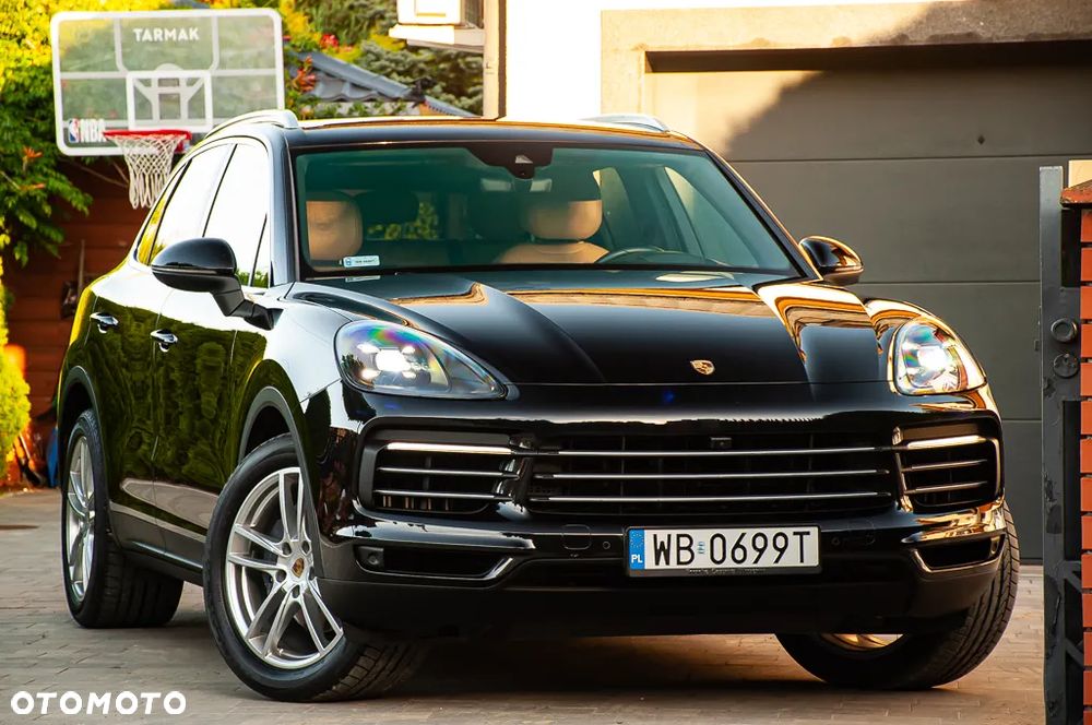 Porsche Cayenne - 2