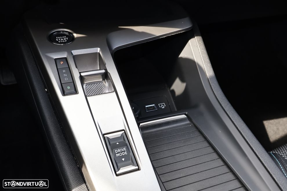 Peugeot 408 1.6 Hybrid Allure e-EAT8 - 9