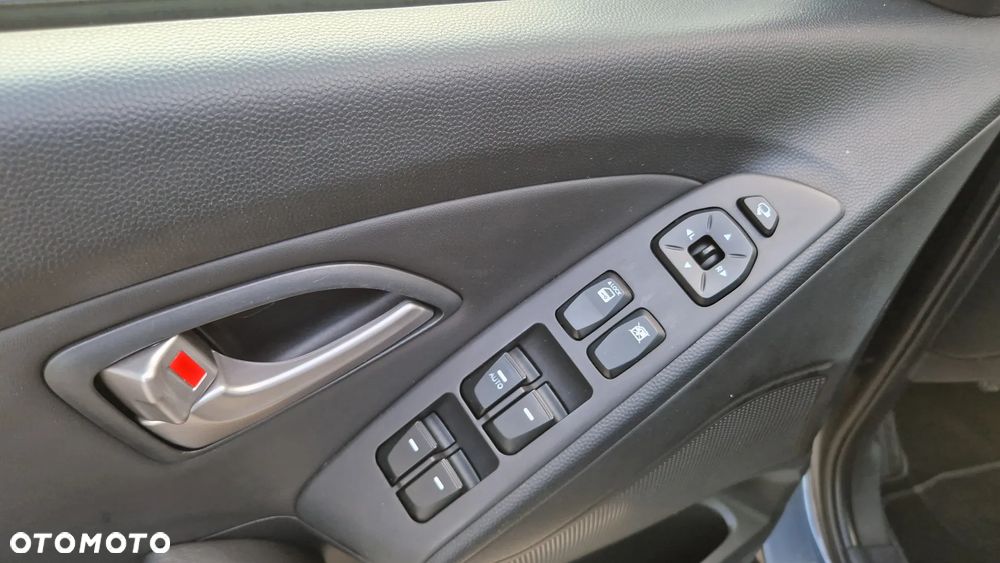Hyundai ix35 2.0 CRDi Premium 2WD - 16
