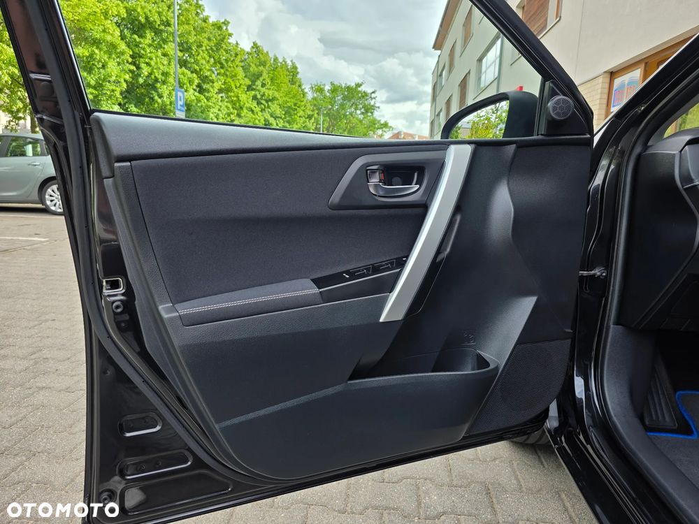 Toyota Auris - 14