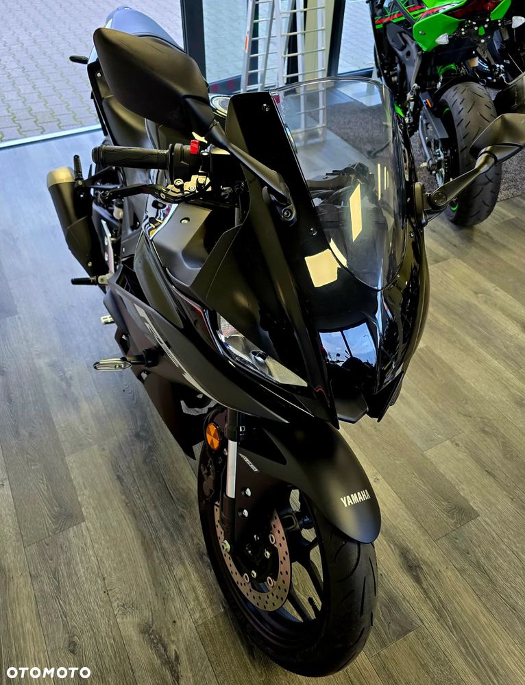 Yamaha R3 - 30