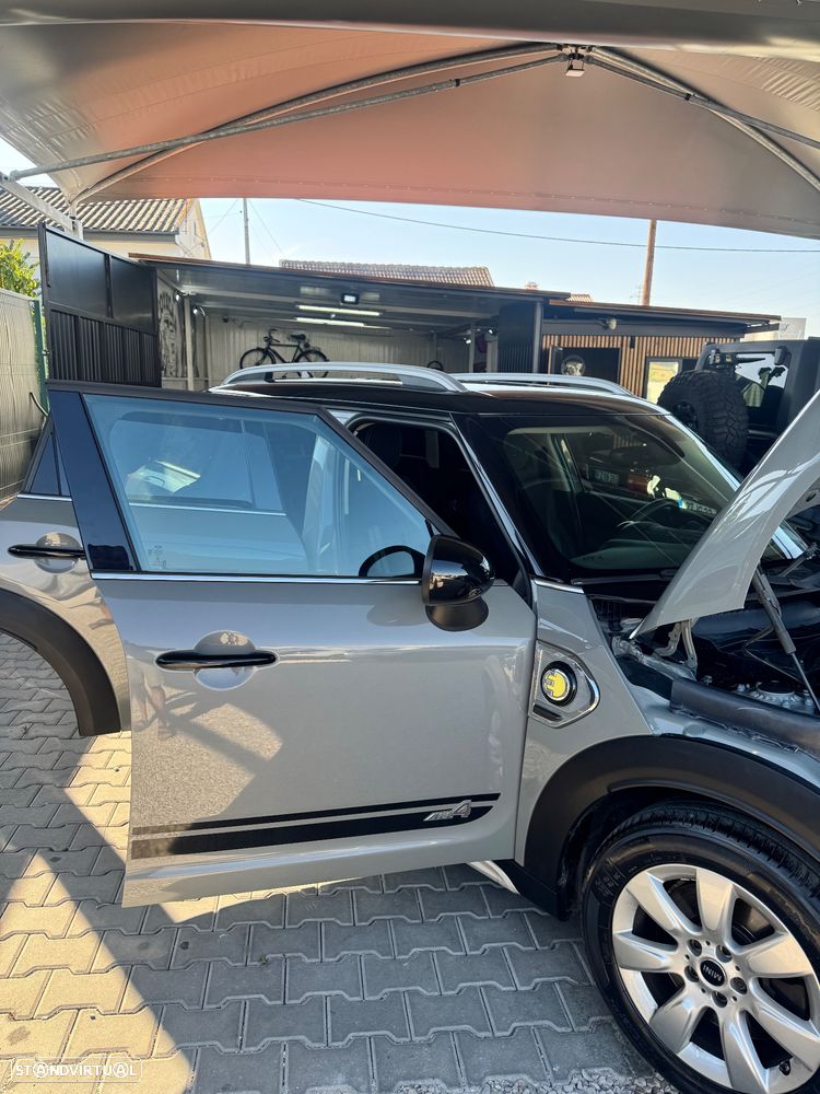MINI Countryman Cooper SE ALL4 Auto - 11