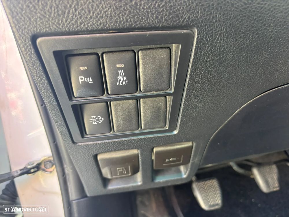 Toyota HILUX 2.8 204cv - 4 LUG - GPS - CÂMERA - 25