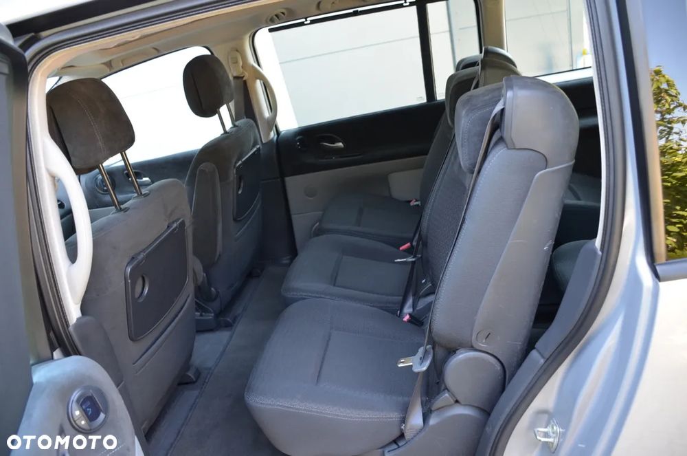 Renault Grand Espace 2.0 Dynamique - 28