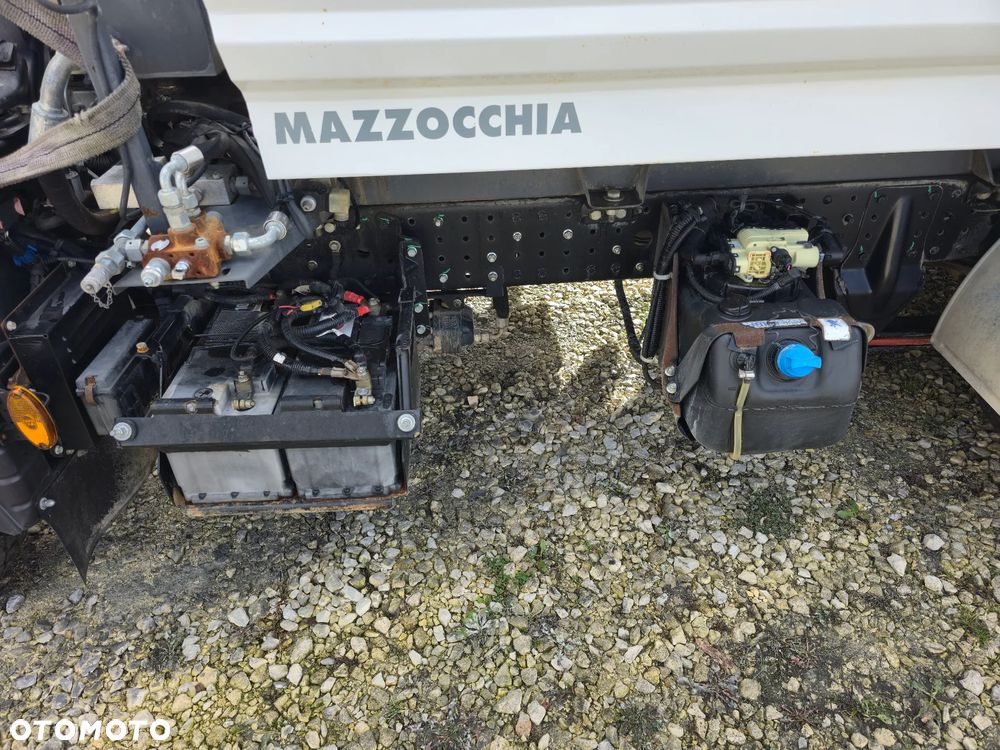 Mitsubishi CANTER FUSO - 23