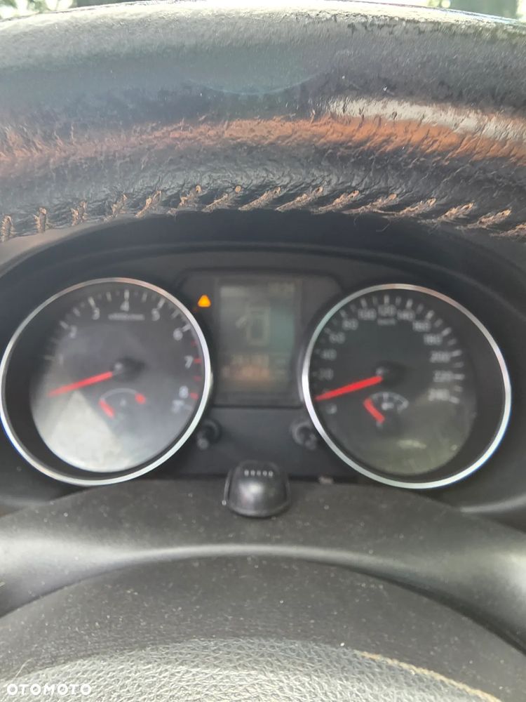 Nissan Qashqai - 12
