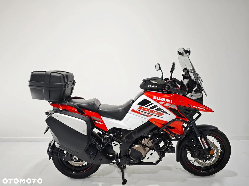 Suzuki V-STROM - 1