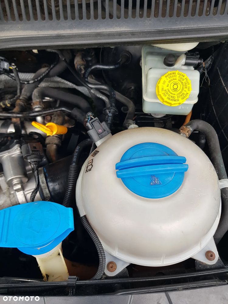 Volkswagen Transporter - 11