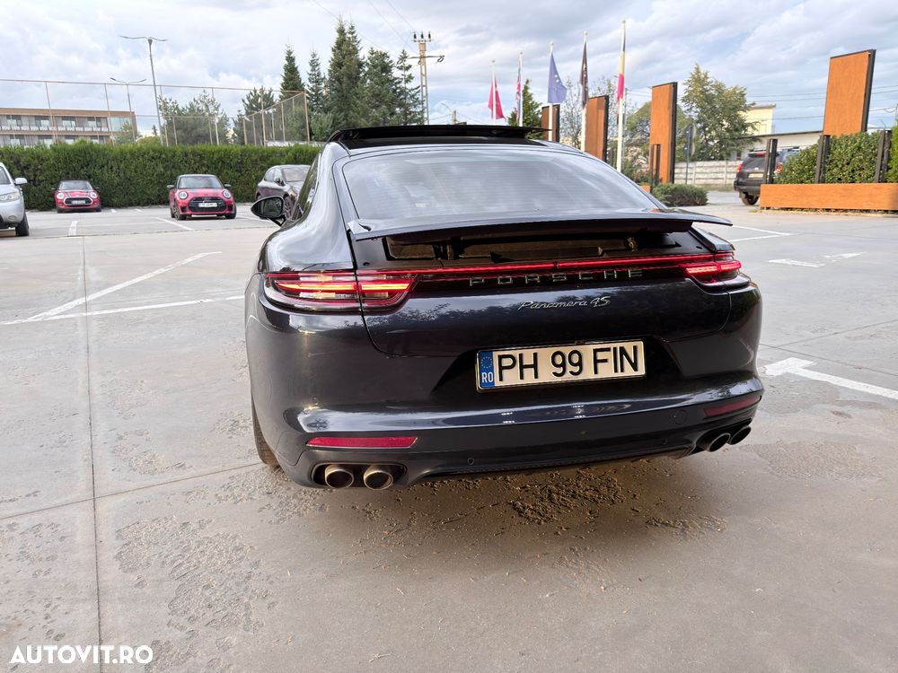 Porsche Panamera 4S Executive - 5