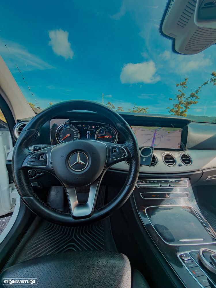 Mercedes-Benz E 300 CDI DPF BlueEFFICIENCY 7G-TRONIC Avantgarde - 16