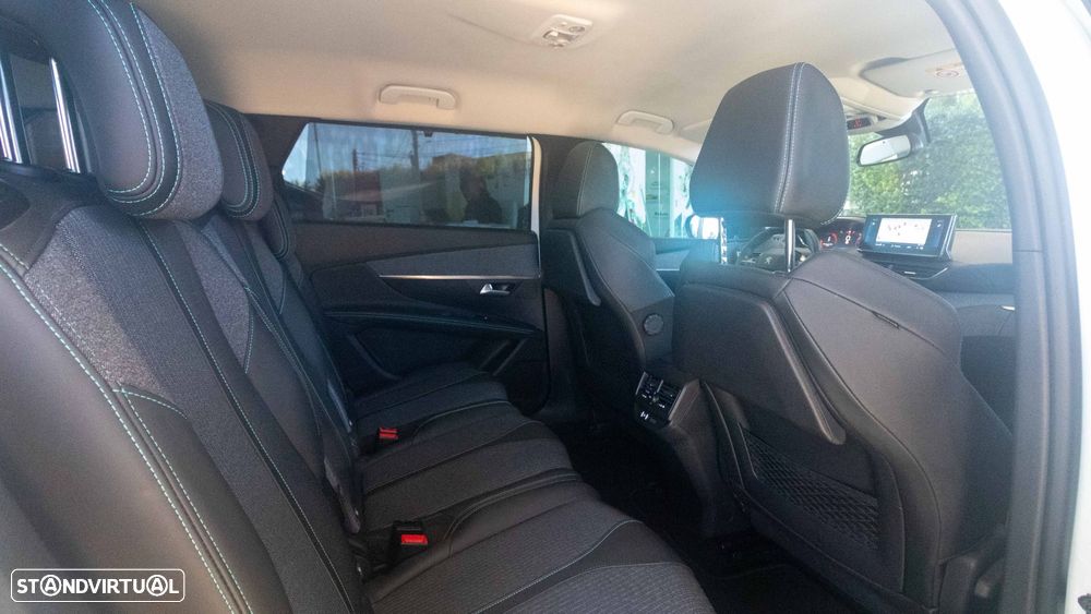 Peugeot 5008 1.5 BlueHDi Allure EAT8 - 11