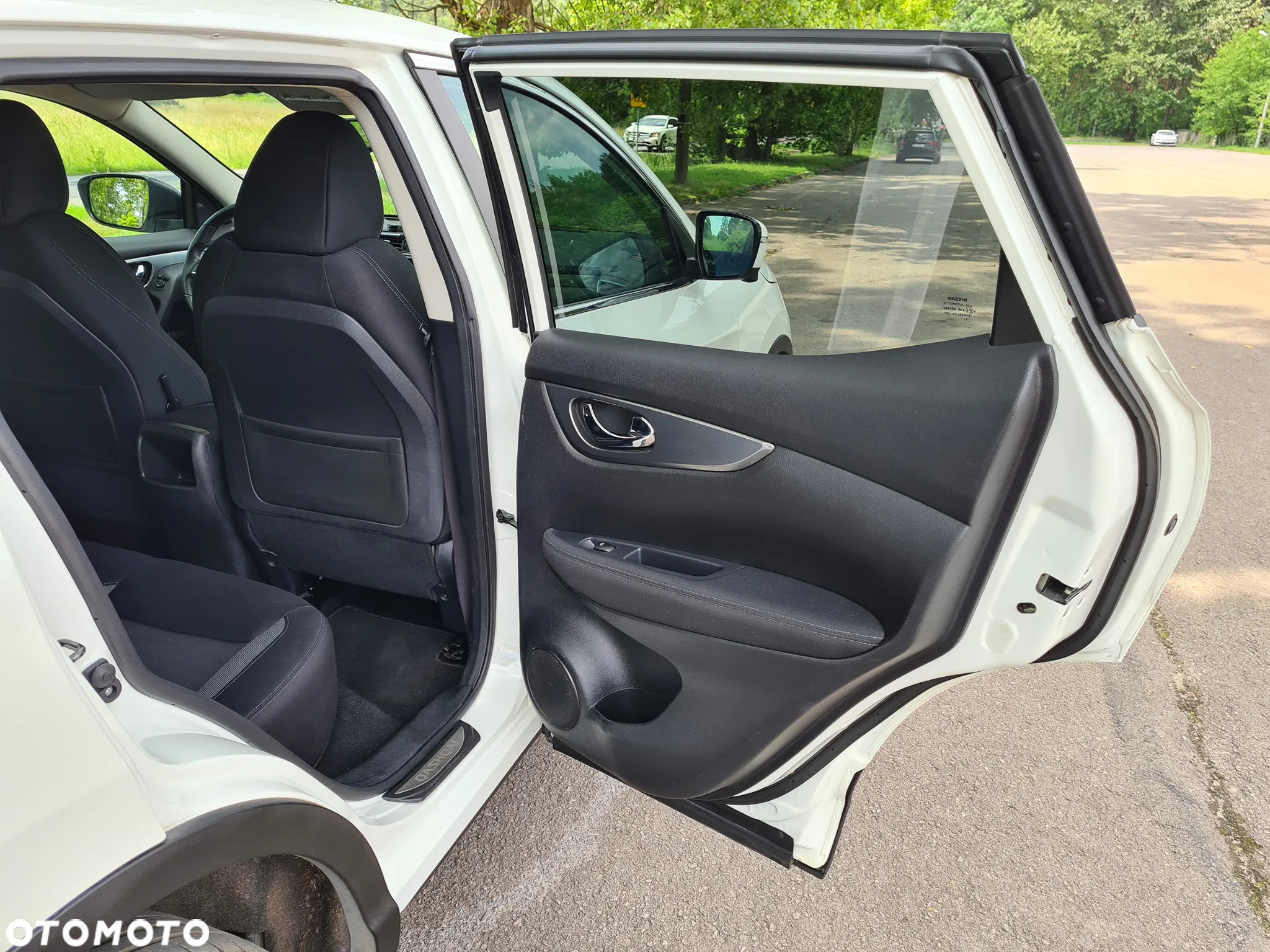 Nissan Qashqai 1.2 DIG-T N-Connecta Xtronic EU6 - 14