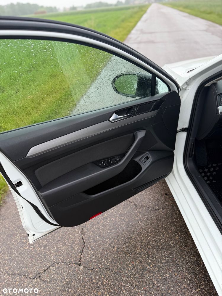 Volkswagen Passat 1.4 TSI BMT City - 12