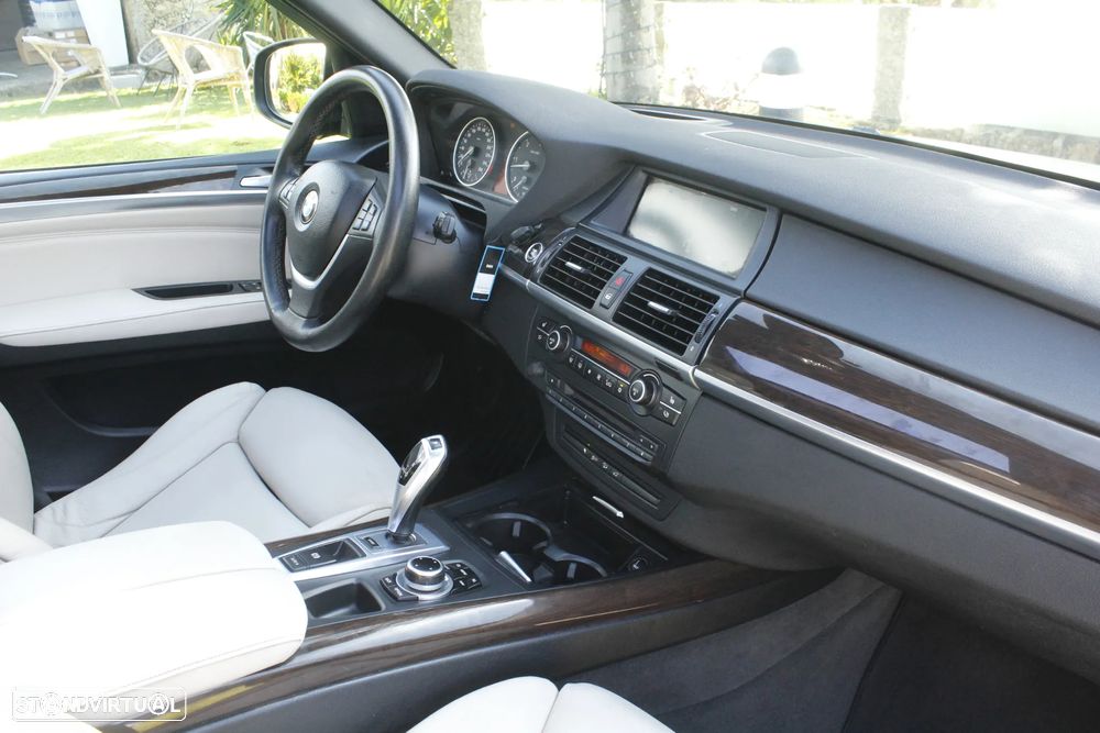 BMW X5 xDrive40d - 30
