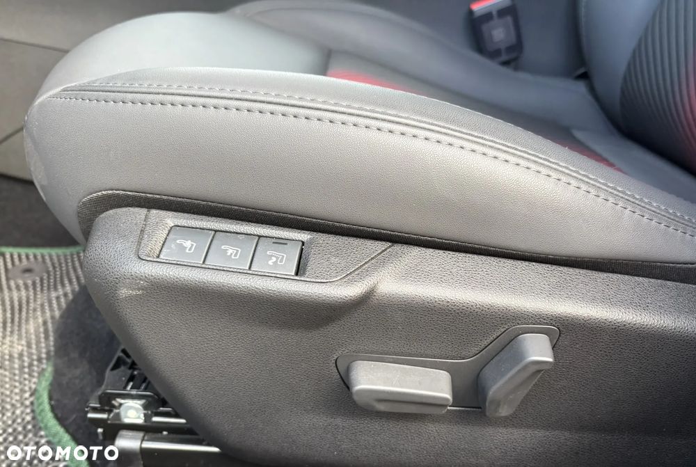 Alfa Romeo Junior 1.2 mHEV Ibrida Speciale eDCT - 12