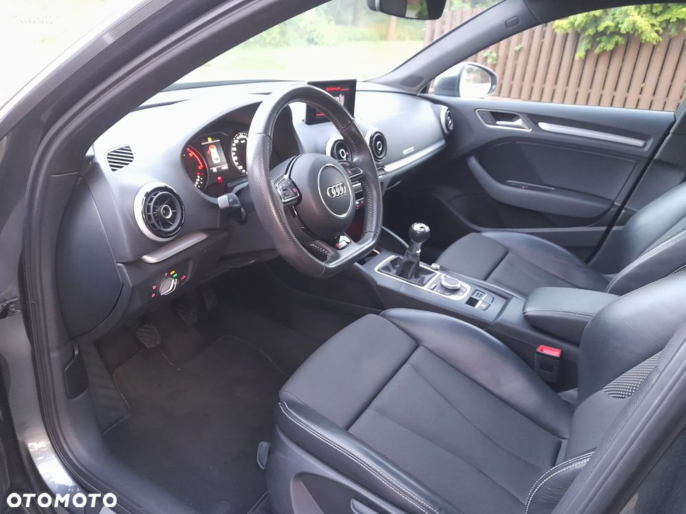 Audi A3 Sportback - 16