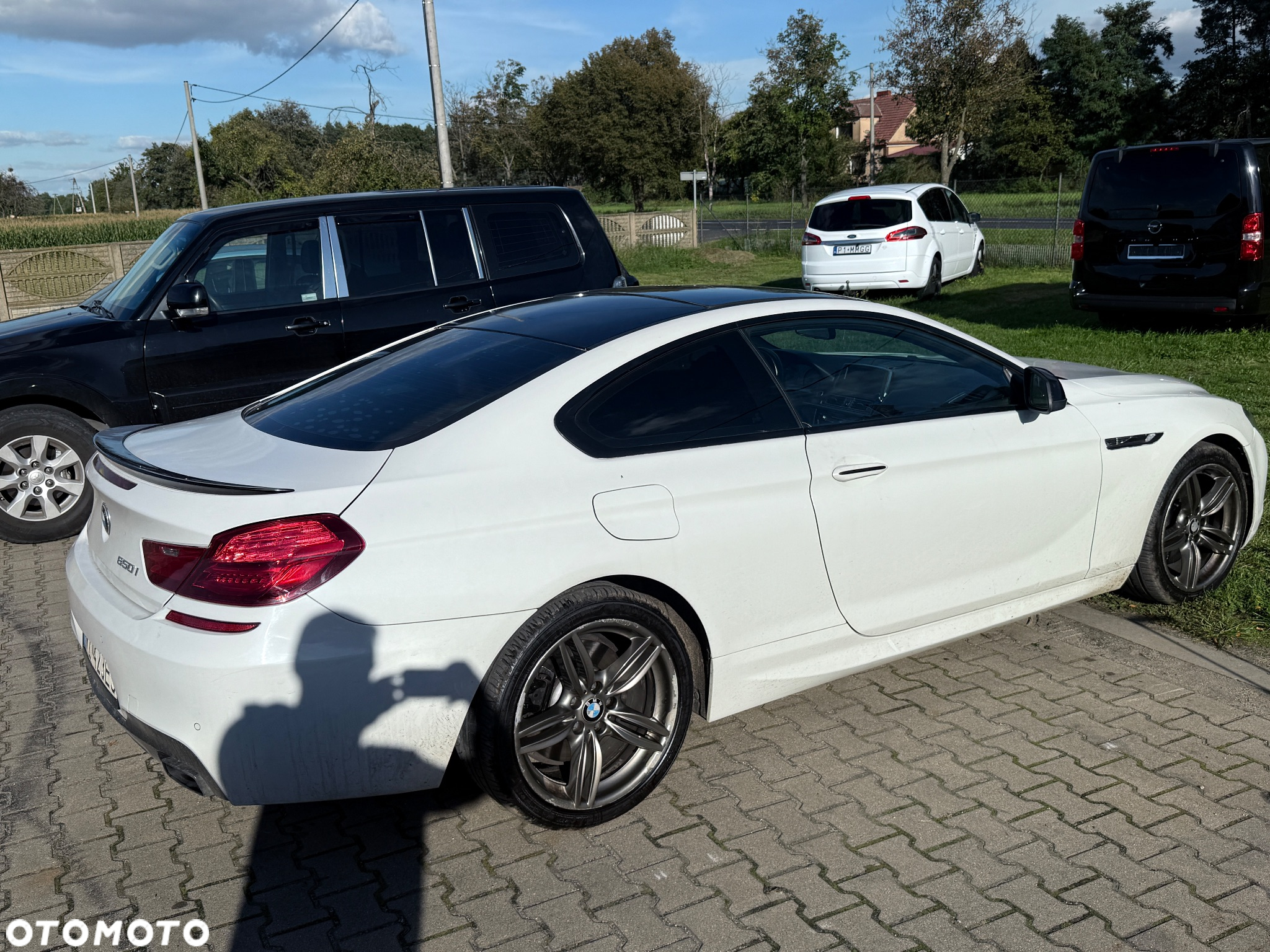 BMW Seria 6 650i - 11